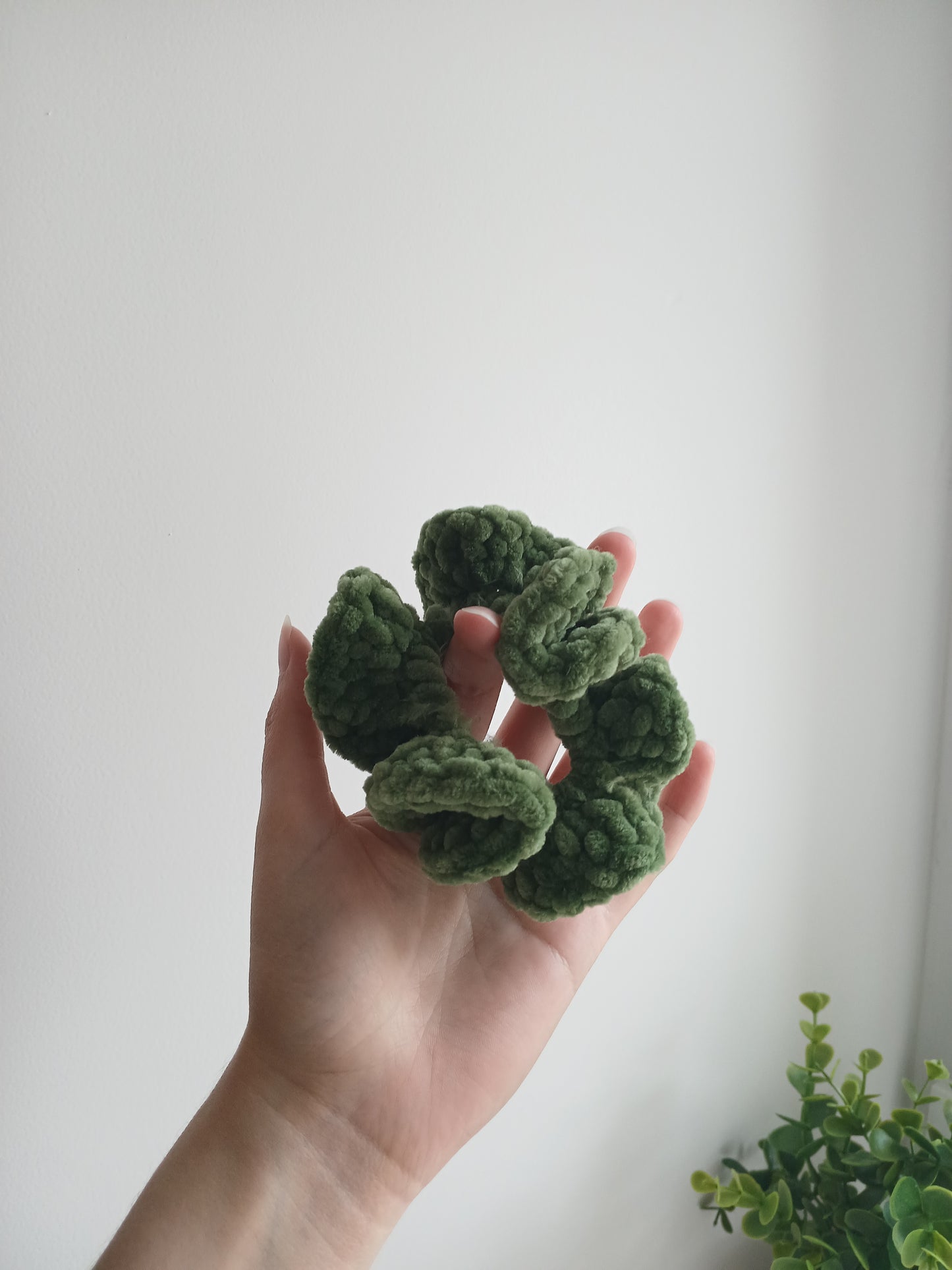 Chouchou vert herbe en laine chenille