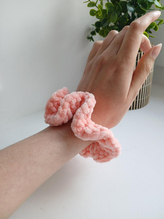 Chouchou rose en laine chenille