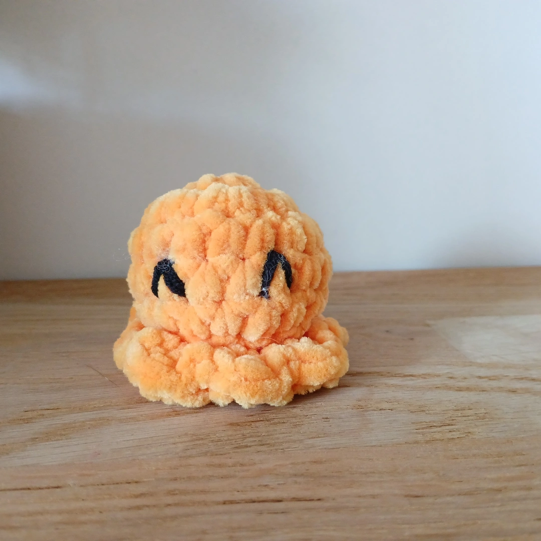 peluche mini poulpe fait main décoration artisanale