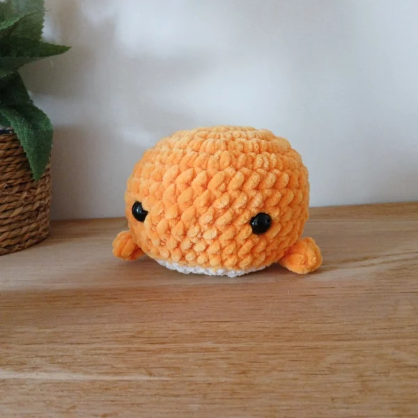 peluche baleine orange au crochet artisanale