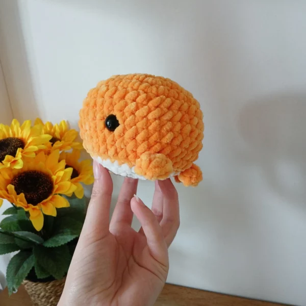 peluche baleine orange au crochet artisanale